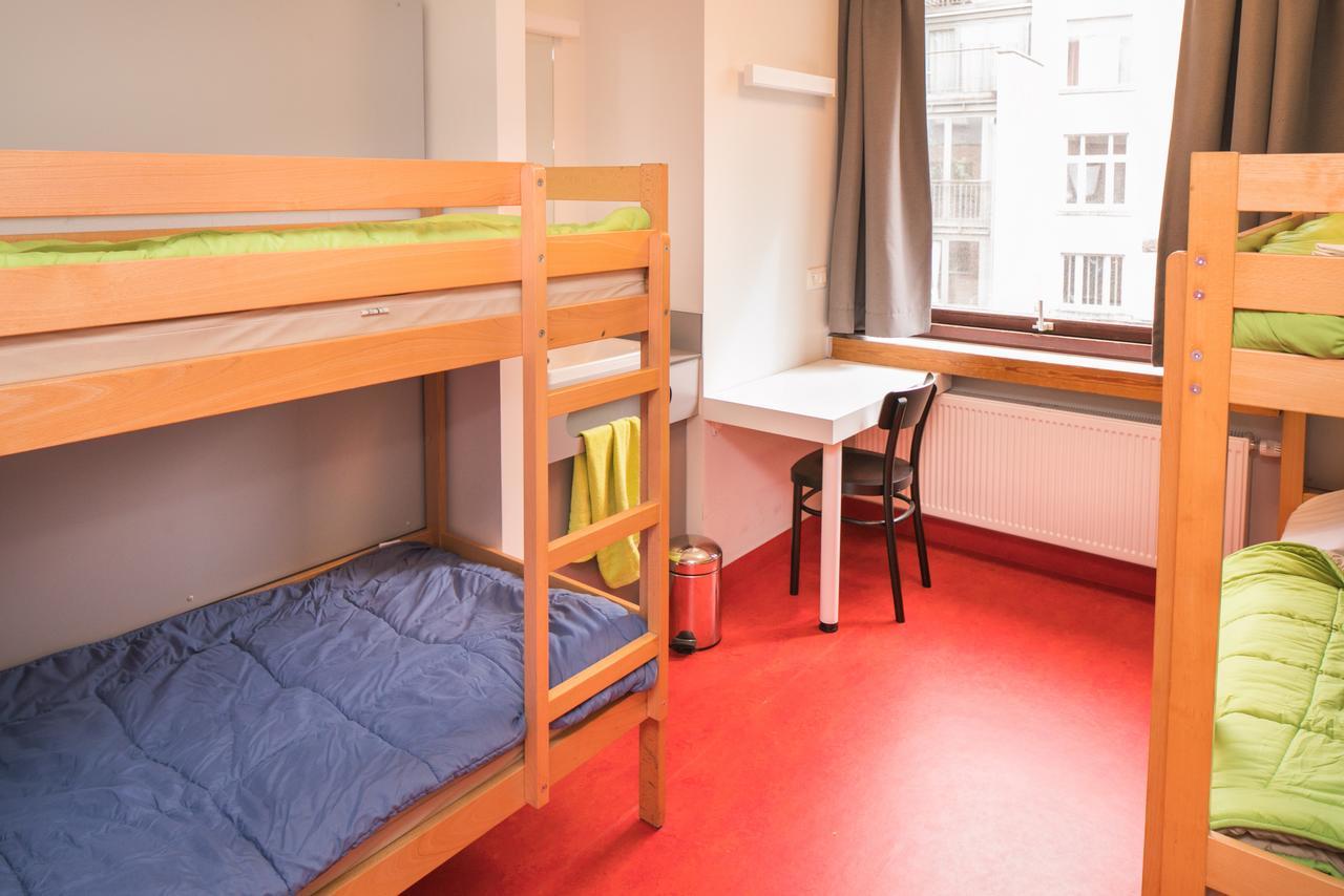 Hostel Bruegel บรัสเซลส์ ภายนอก รูปภาพ